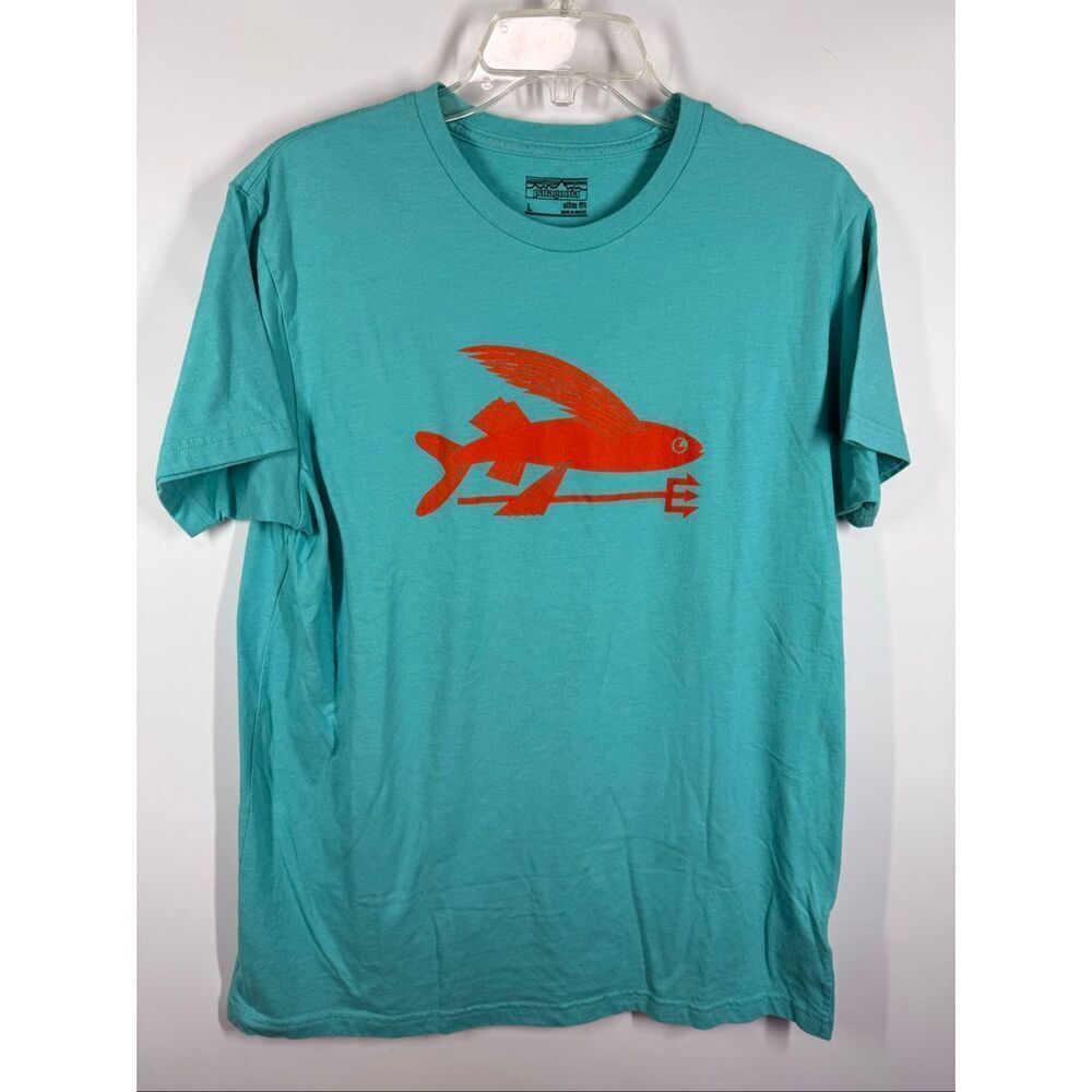 Patagonia Men’s Slim Fit Flying Fish T shirt size large